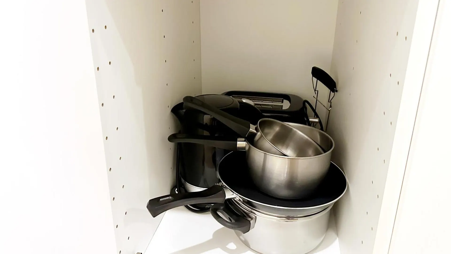Gemuetliches 2 Zimmer Ambient Apartment Mit Queensize-Bett , Etagenbett& Schlafsofa In Alsternaehe Hamburg