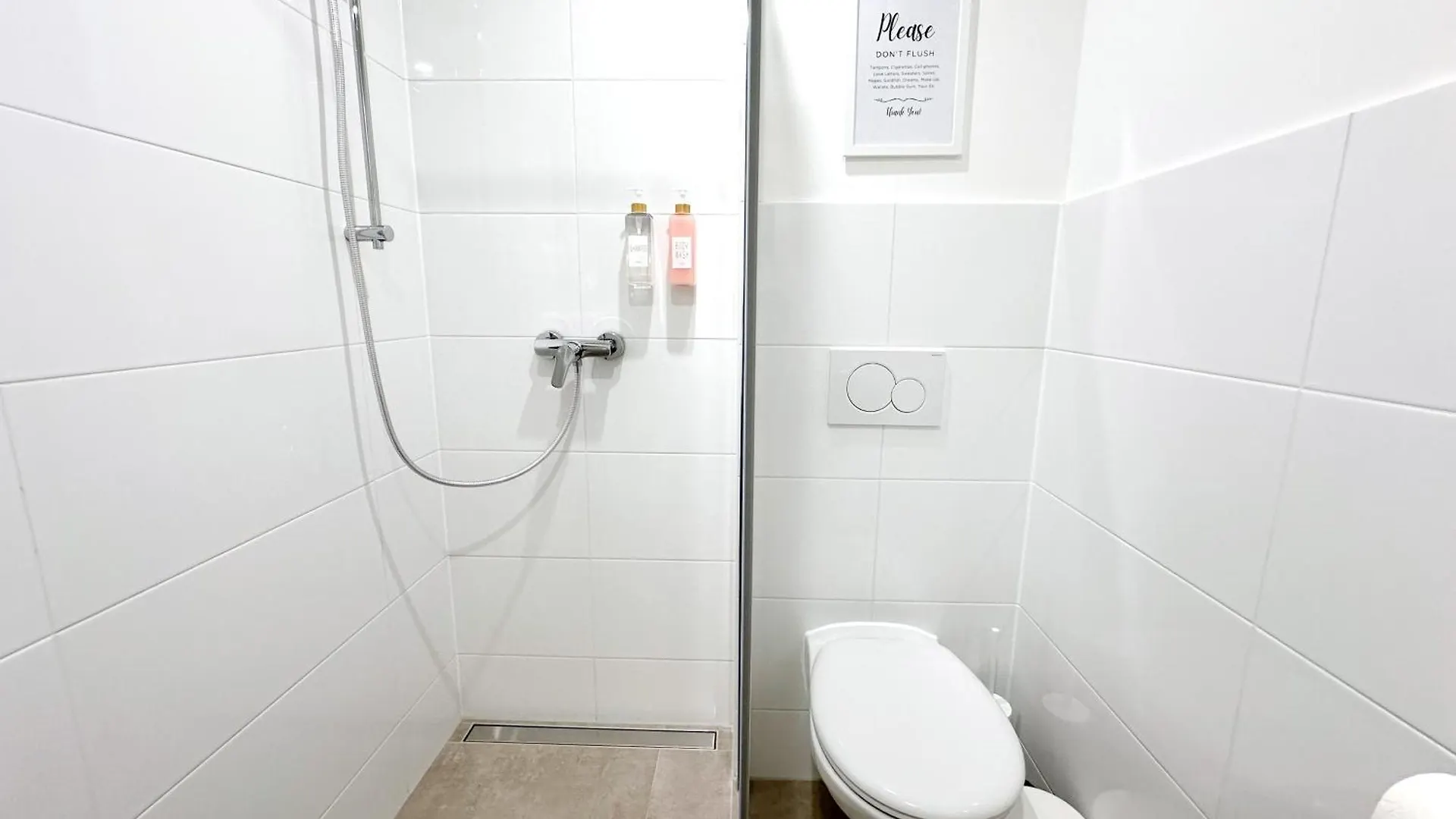 Gemuetliches 2 Zimmer Ambient Apartment Mit Queensize-Bett , Etagenbett& Schlafsofa In Alsternaehe Hamburg