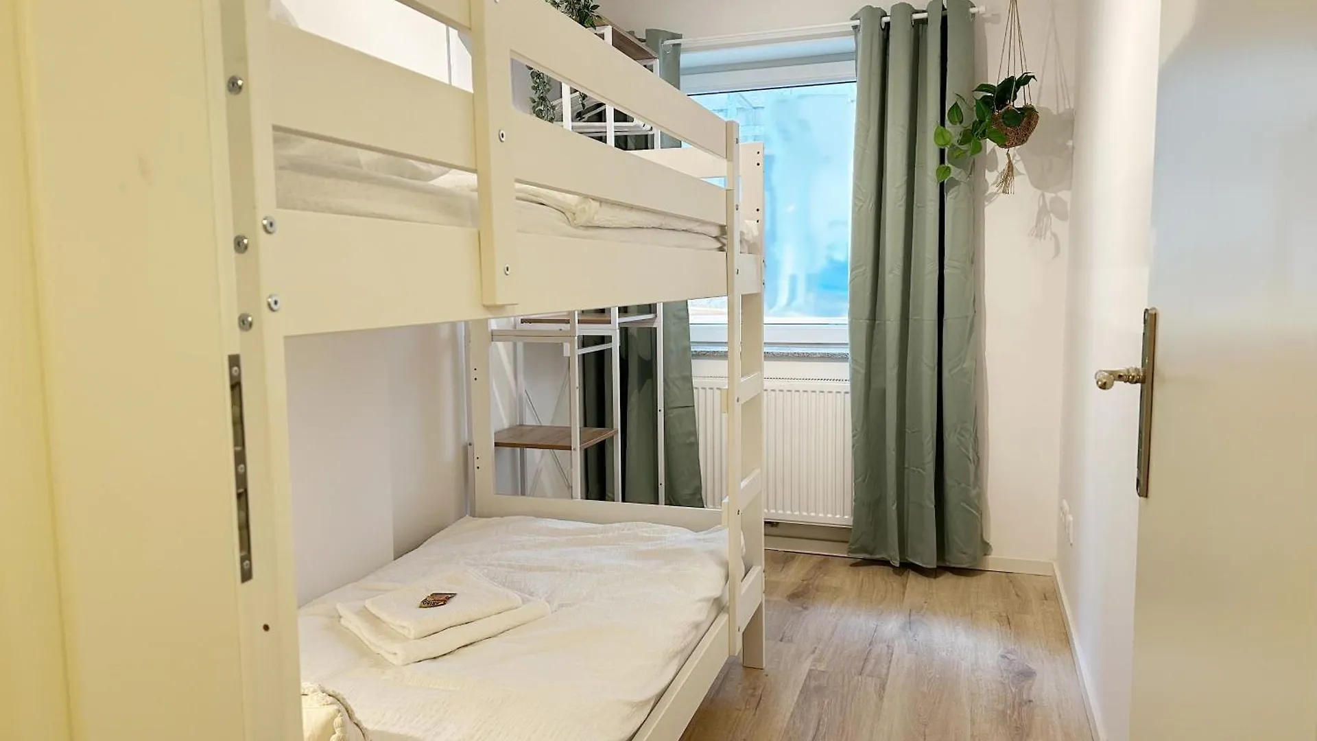 Gemuetliches 2 Zimmer Ambient Apartment Mit Queensize-Bett , Etagenbett& Schlafsofa In Alsternaehe Hamburg