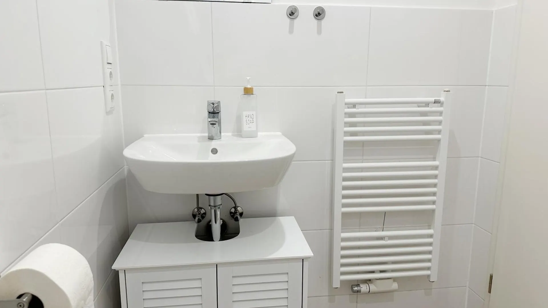 Gemuetliches 2 Zimmer Ambient Apartment Mit Queensize-Bett , Etagenbett& Schlafsofa In Alsternaehe Hamburg 0*,  Deutschland