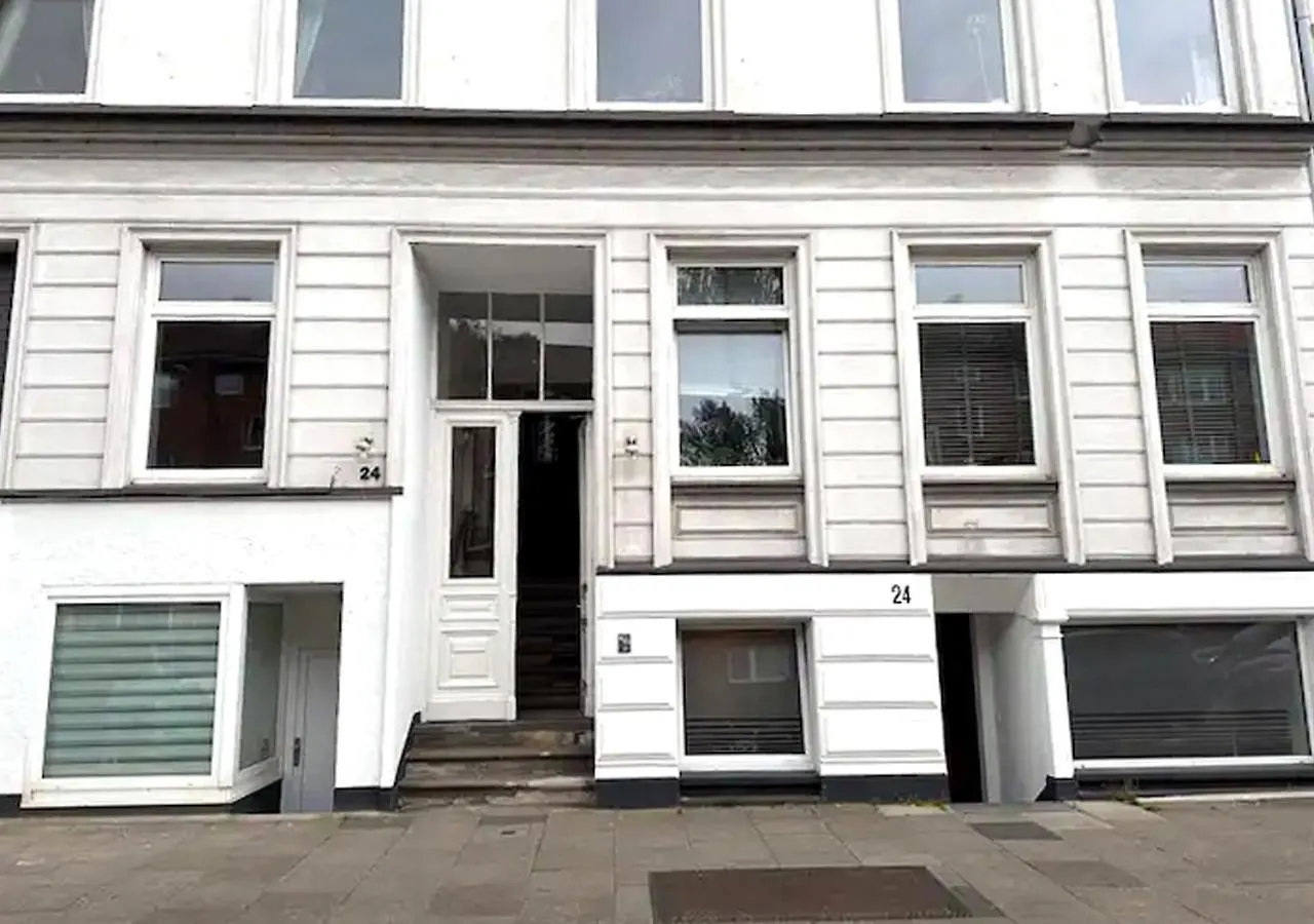 Gemuetliches 2 Zimmer Ambient Apartment Mit Queensize-Bett , Etagenbett& Schlafsofa In Alsternaehe Hamburg