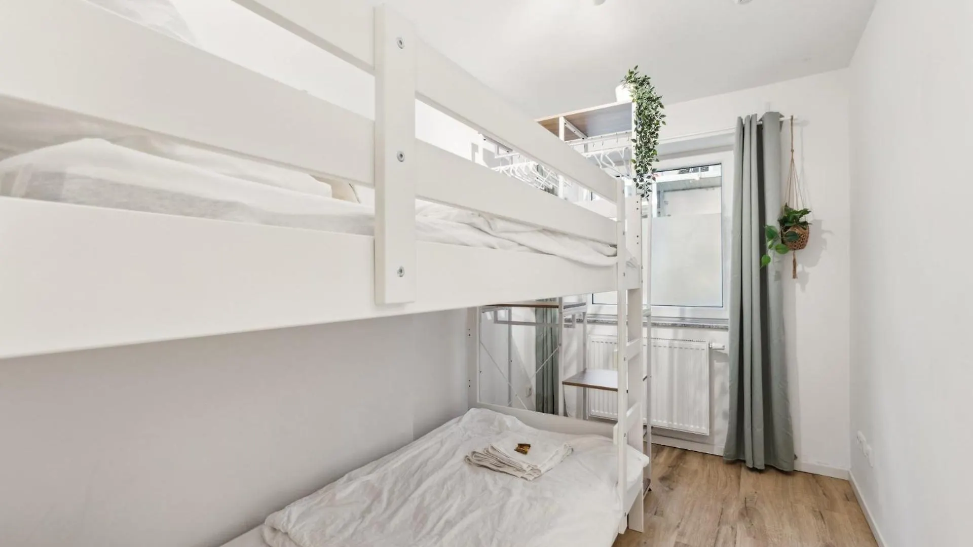 Gemuetliches 2 Zimmer Ambient Apartment Mit Queensize-Bett , Etagenbett& Schlafsofa In Alsternaehe Hamburg Deutschland