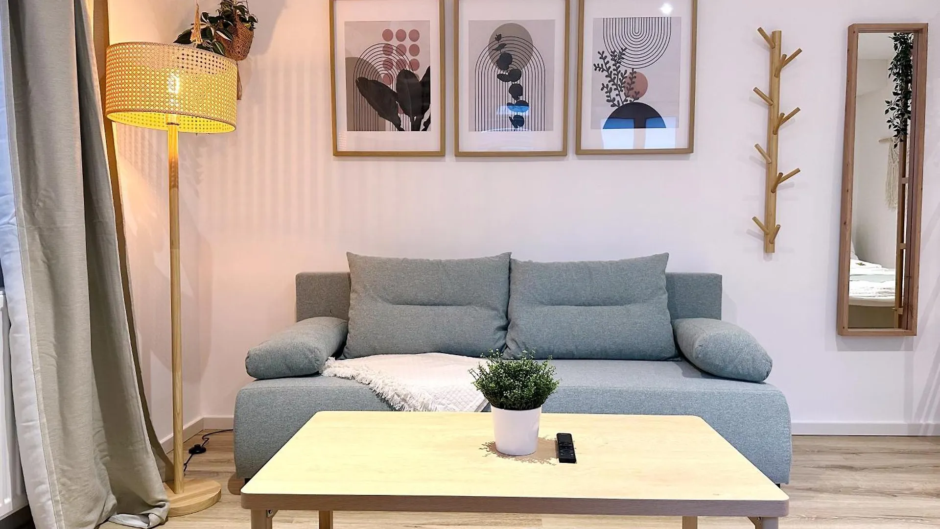 Gemuetliches 2 Zimmer Ambient Apartment Mit Queensize-Bett , Etagenbett& Schlafsofa In Alsternaehe Hamburg
