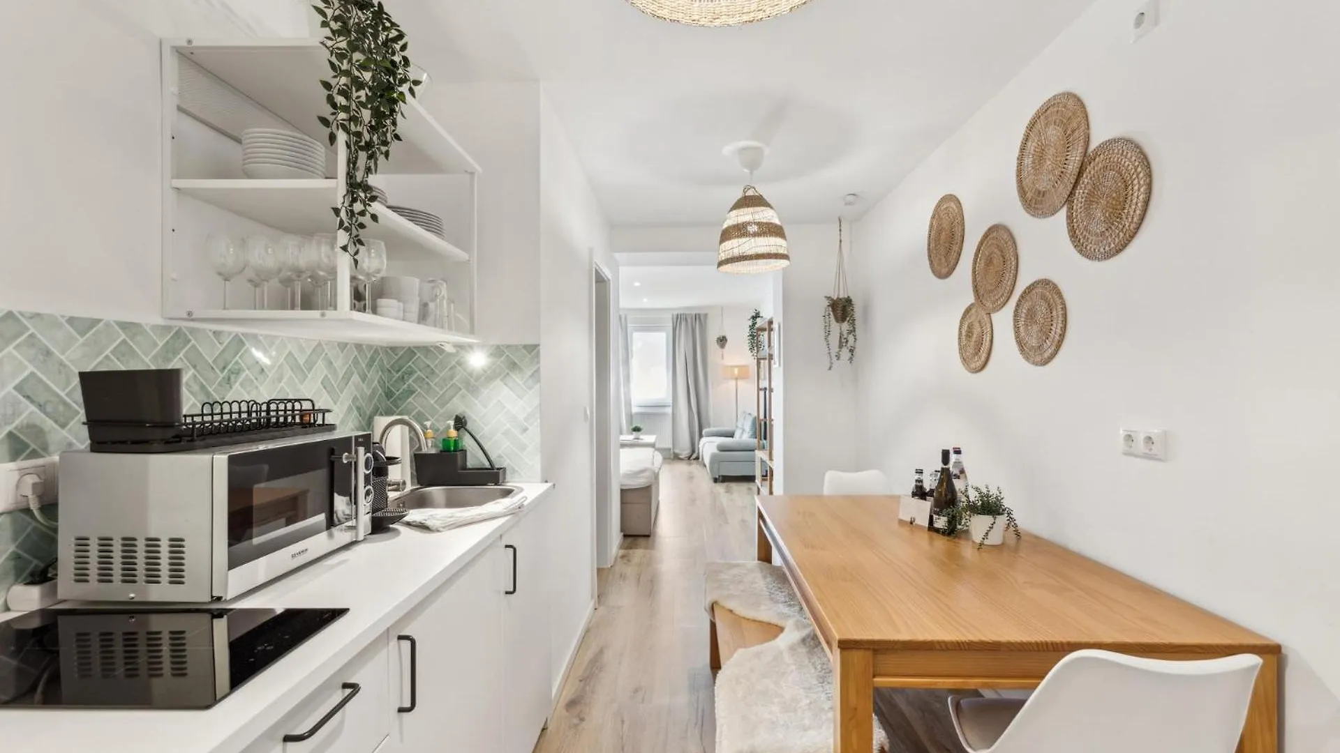 Gemuetliches 2 Zimmer Ambient Apartment Mit Queensize-Bett , Etagenbett& Schlafsofa In Alsternaehe Hamburg 0*,
